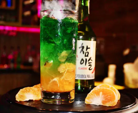 Cóctel Oh my Oppa! con soju y mandarina